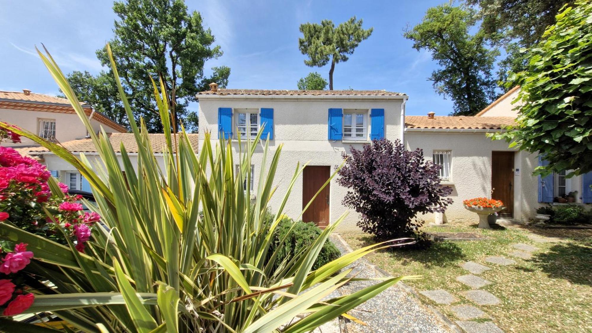Meschers sur Gironde - MAISONNETTE de VACANCES - terrasse - proche PLAGE Exterior foto